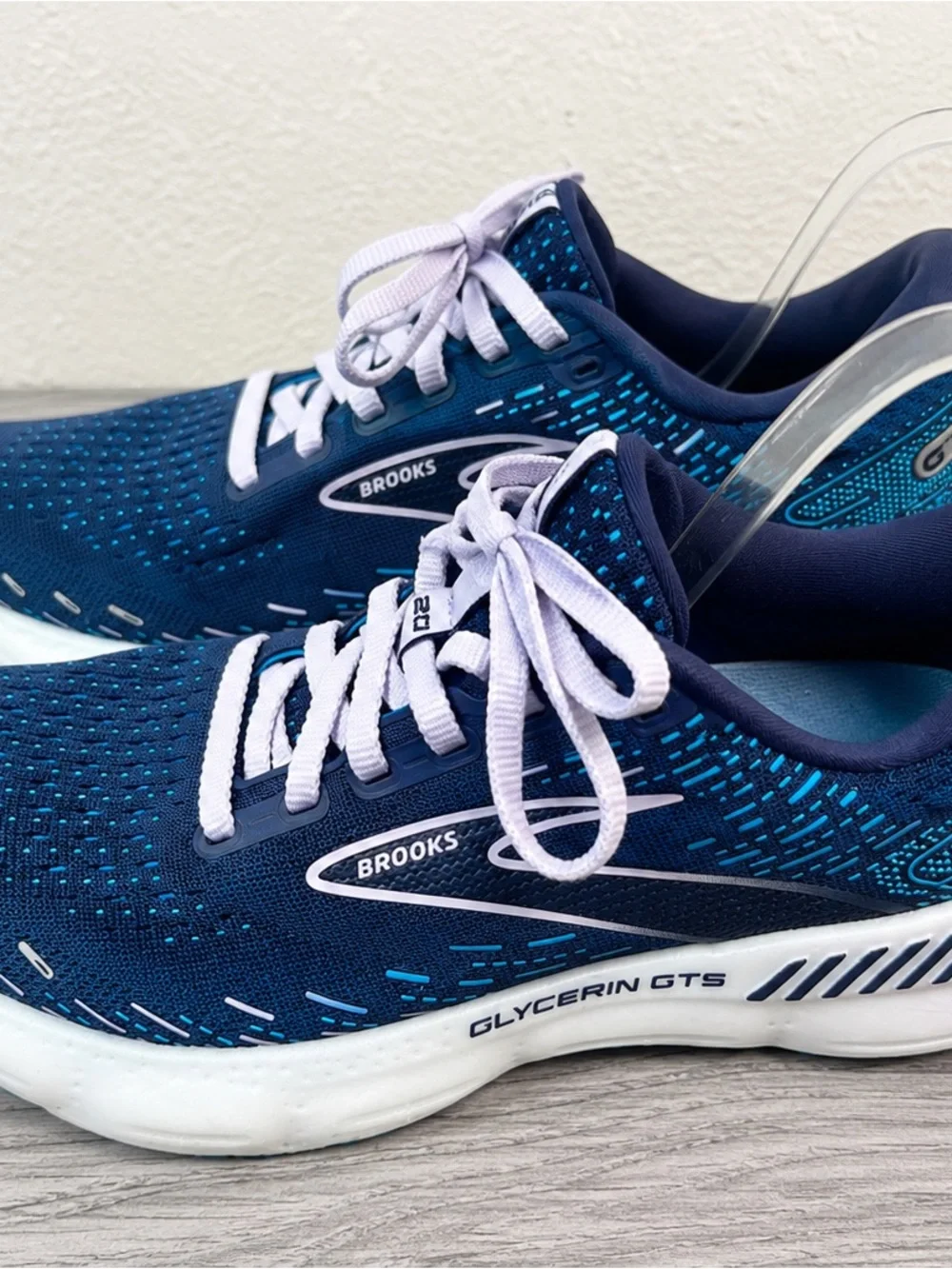 Brooks Glycerin GTS 20 Women’s Size 7 B Navy/Lilac Running Shoes Sneaker